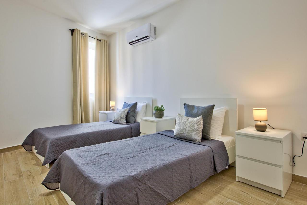 Sliema Duplex Penthouse With Sea Views & Private Terrace By Shortletsmalta Leilighet Eksteriør bilde