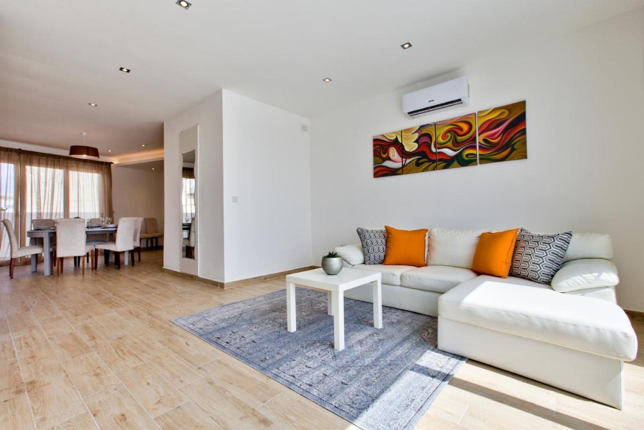 Sliema Duplex Penthouse With Sea Views & Private Terrace By Shortletsmalta Leilighet Eksteriør bilde