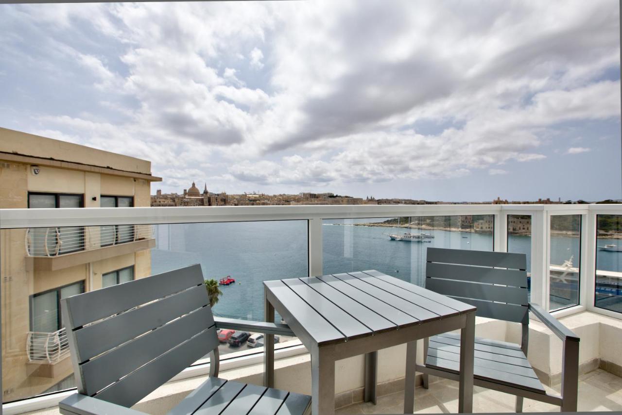 Sliema Duplex Penthouse With Sea Views & Private Terrace By Shortletsmalta Leilighet Eksteriør bilde