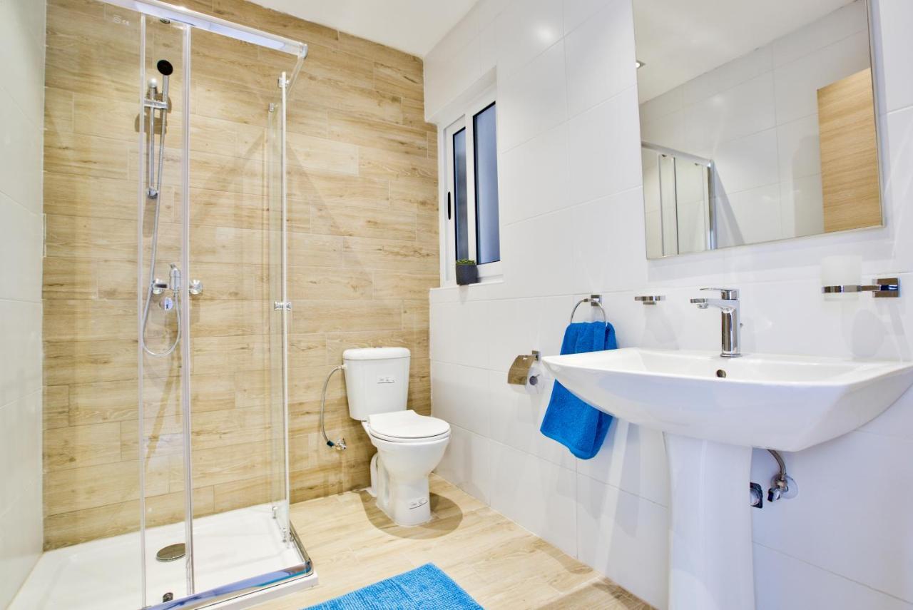 Sliema Duplex Penthouse With Sea Views & Private Terrace By Shortletsmalta Leilighet Eksteriør bilde