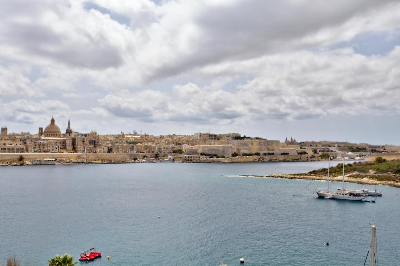 Sliema Duplex Penthouse With Sea Views & Private Terrace By Shortletsmalta Leilighet Eksteriør bilde